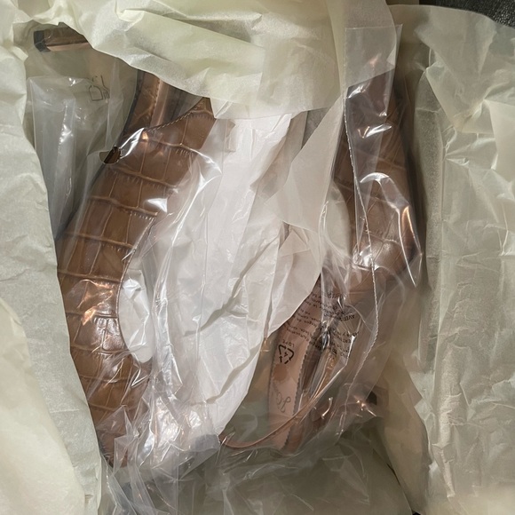 Colette d’Orsay Pumps Crocodile Embossed Leather SOLD OUT - Picture 12 of 14